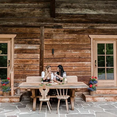 Fogadó Naturhotel Eng Hinterriß