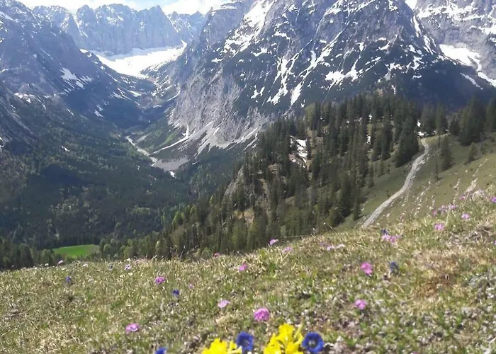 Naturhotel Eng Han/Misafirhane 4*