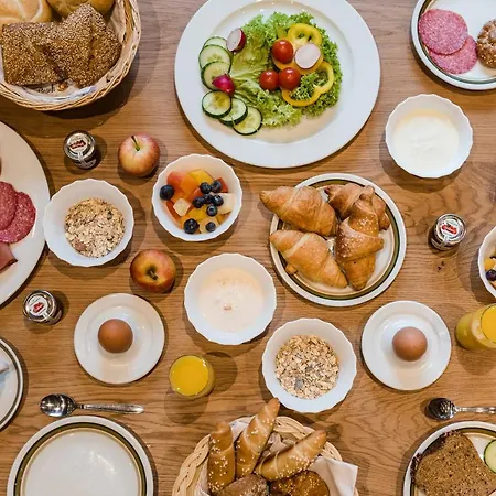 여관 Naturhotel Eng