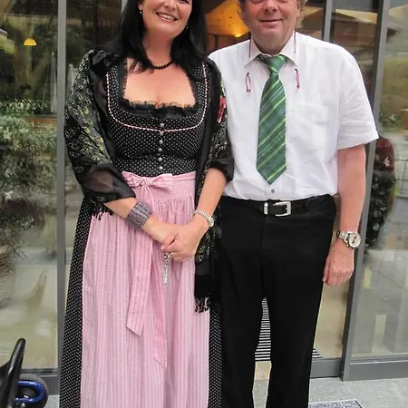 여관 Naturhotel Eng 힌테리스