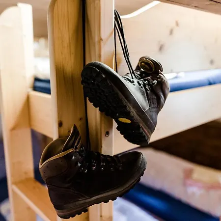 Naturhotel Eng 여관 힌테리스