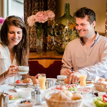 Naturhotel Eng 여관